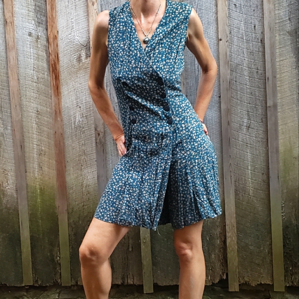 VTG Romper Ditsy Floral Print on a Blue Background